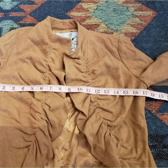 Tabitha Jacket - Picture 13 of 13